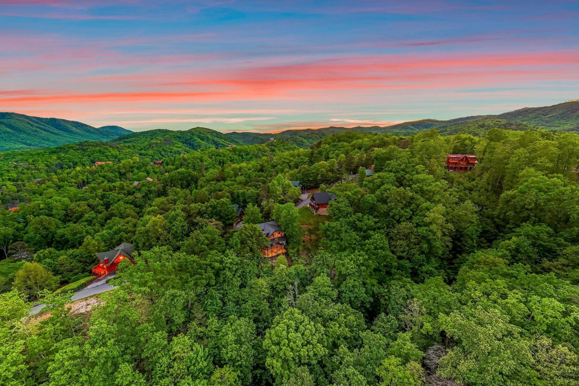 Dawns View Villa Sevierville Szoba fotó